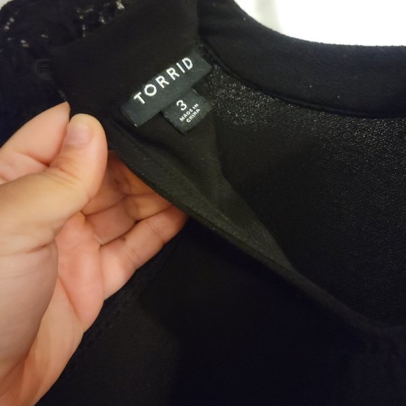 Torrid Size 3 Shirt Bundle - Picture 3 of 13